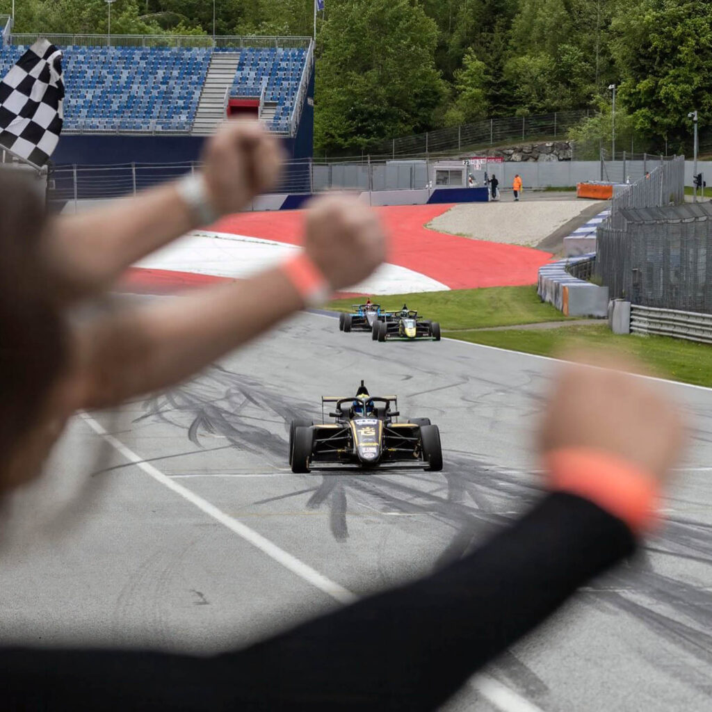 FAYDP Fahrer William Karlsson RBR2